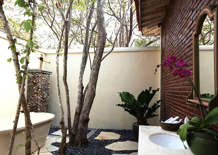 Plataran Menjangan Luxury Suites 4* Banyuwedang