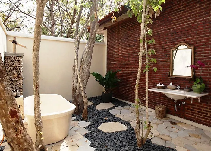 Plataran Menjangan Luxury Suites Hotel 4*